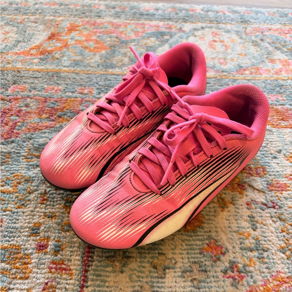 Kids Pink Puma Ultra Soccer Cleats